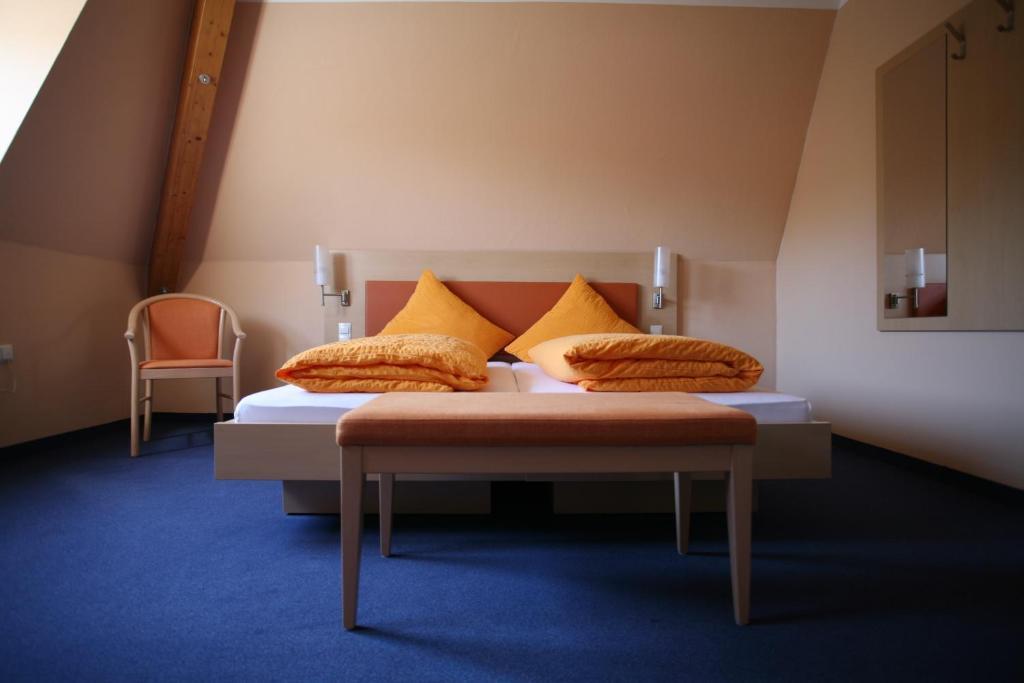 Hotel Linde Pfalz Silz  Buitenkant foto
